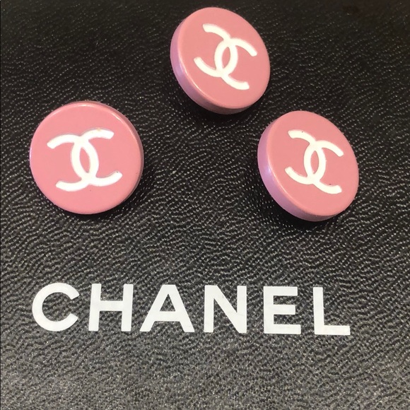 Accessories - Authentic Chanel Buttons - Pink/White